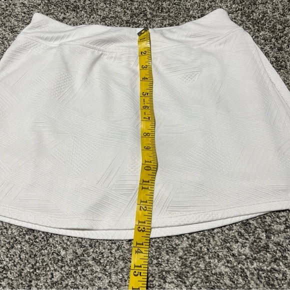 Spalding White Skort Women's Textured Tennis Pickleball Shorts Slit Size Small - Picture 3 of 10